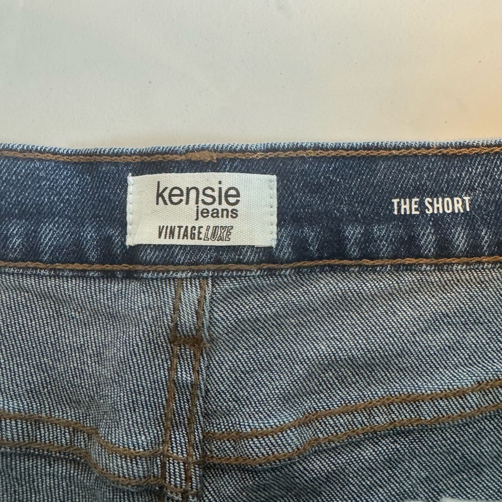 Kensie VintageLuxe Blue Jean Shorts No Size Tag, 16” Waist - Picture 2 of 8
